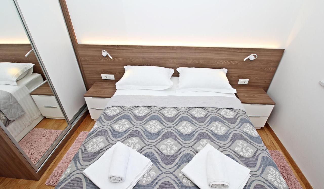 Blue Lagoon Apartments Zadar Bagian luar foto