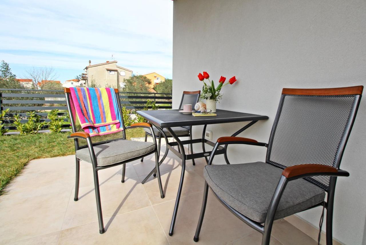 Blue Lagoon Apartments Zadar Bagian luar foto