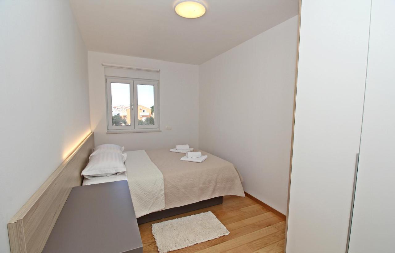 Blue Lagoon Apartments Zadar Bagian luar foto